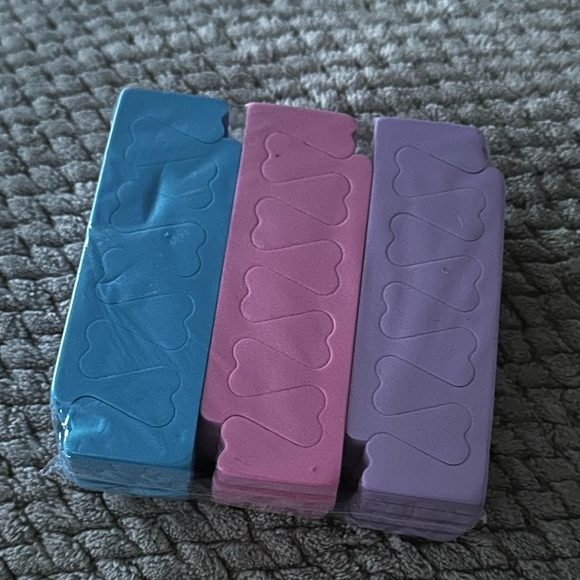 🎄 24 Piece Pedicure Toe Separators - Picture 1 of 1
